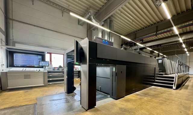 Printweek: Linney Commissions Young XL 106-8-P+L from allaoui